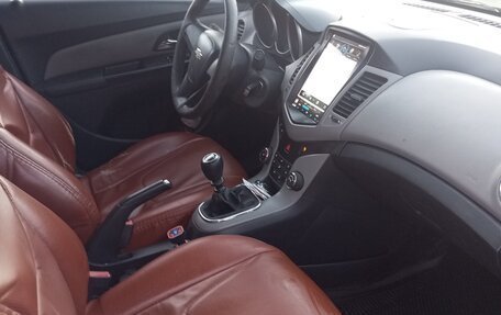 Chevrolet Cruze II, 2011 год, 580 000 рублей, 2 фотография
