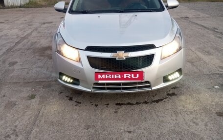 Chevrolet Cruze II, 2011 год, 580 000 рублей, 5 фотография