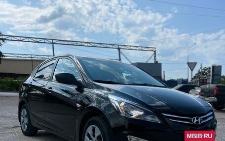 Hyundai Solaris II рестайлинг, 2015 год, 1 200 000 рублей, 2 фотография