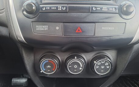 Mitsubishi ASX I рестайлинг, 2010 год, 950 000 рублей, 11 фотография