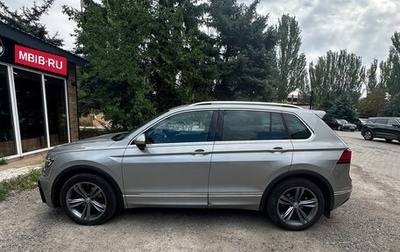 Volkswagen Tiguan II, 2018 год, 2 500 000 рублей, 1 фотография
