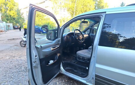 Hyundai Starex I рестайлинг, 2004 год, 690 000 рублей, 10 фотография