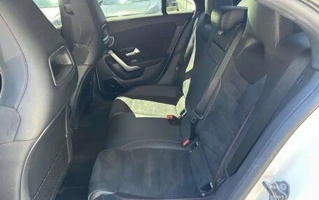Mercedes-Benz CLA, 2021 год, 3 200 133 рублей, 27 фотография