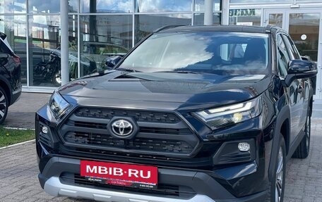 Toyota RAV4, 2024 год, 3 590 000 рублей, 2 фотография