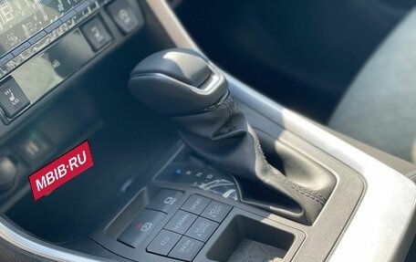 Toyota RAV4, 2024 год, 3 590 000 рублей, 19 фотография