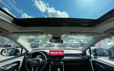 Toyota RAV4, 2024 год, 3 590 000 рублей, 27 фотография
