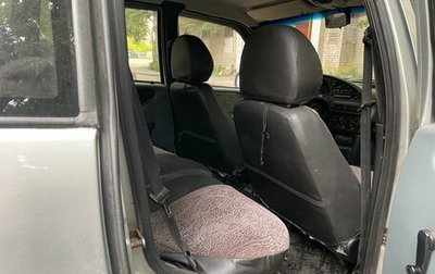 Chevrolet Niva I рестайлинг, 2004 год, 245 000 рублей, 1 фотография