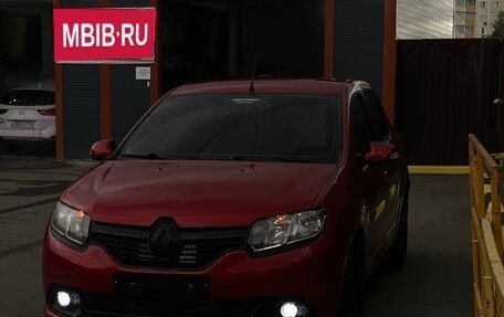 Renault Logan II, 2014 год, 700 000 рублей, 1 фотография