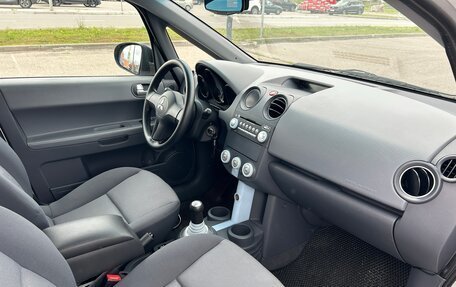 Mitsubishi Colt VI рестайлинг, 2005 год, 899 000 рублей, 10 фотография