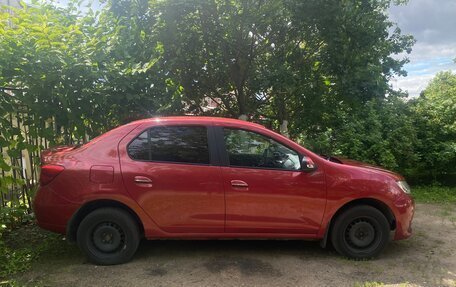 Renault Logan II, 2014 год, 700 000 рублей, 2 фотография