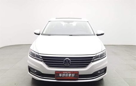 Volkswagen Lavida, 2022 год, 1 100 000 рублей, 3 фотография