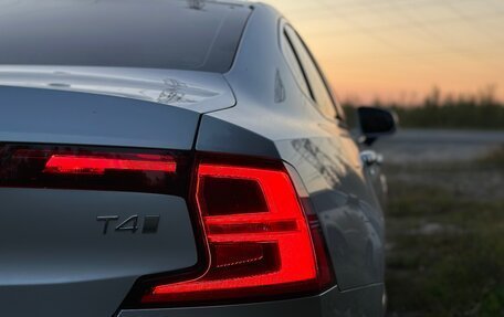 Volvo S90 II рестайлинг, 2020 год, 3 750 000 рублей, 9 фотография