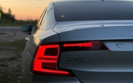 Volvo S90 II рестайлинг, 2020 год, 3 750 000 рублей, 7 фотография