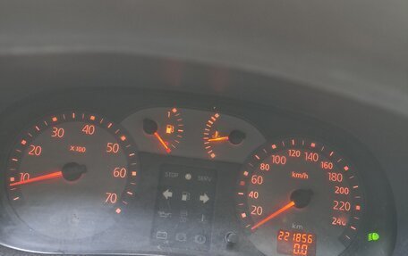 Renault Symbol I, 2004 год, 200 000 рублей, 23 фотография