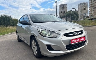 Hyundai Solaris II рестайлинг, 2011 год, 630 000 рублей, 1 фотография