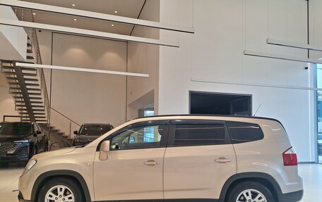 Chevrolet Orlando I, 2011 год, 899 000 рублей, 4 фотография