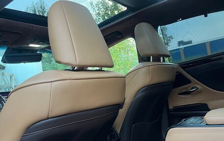 Lexus ES VII, 2019 год, 4 000 000 рублей, 9 фотография