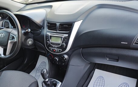 Hyundai Solaris II рестайлинг, 2011 год, 580 000 рублей, 9 фотография