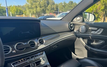 Mercedes-Benz E-Класс AMG, 2018 год, 6 700 000 рублей, 11 фотография