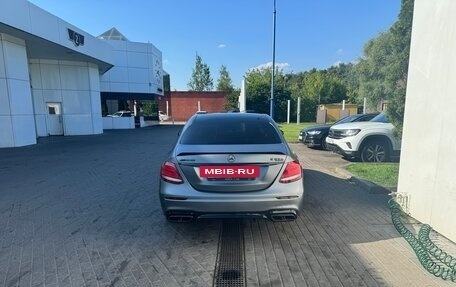 Mercedes-Benz E-Класс AMG, 2018 год, 6 700 000 рублей, 4 фотография