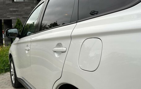 Mitsubishi Outlander III рестайлинг 3, 2014 год, 1 190 000 рублей, 17 фотография