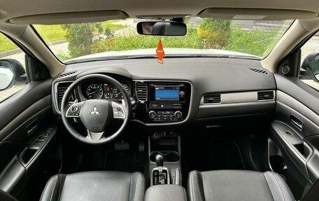 Mitsubishi Outlander III рестайлинг 3, 2014 год, 1 190 000 рублей, 23 фотография