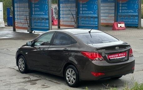 Hyundai Solaris II рестайлинг, 2015 год, 750 000 рублей, 4 фотография
