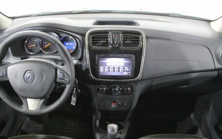 Renault Logan II, 2015 год, 665 000 рублей, 15 фотография