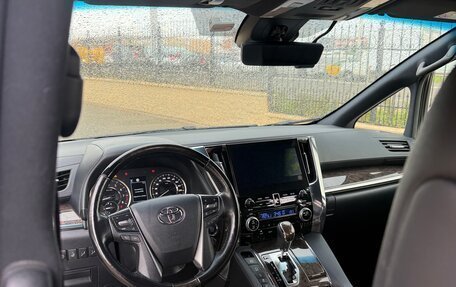 Toyota Alphard III, 2021 год, 5 650 000 рублей, 8 фотография