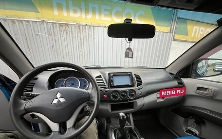 Mitsubishi L200 IV рестайлинг, 2008 год, 900 000 рублей, 3 фотография