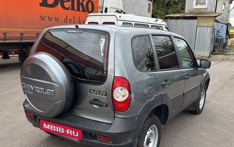 Chevrolet Niva I рестайлинг, 2019 год, 650 000 рублей, 4 фотография