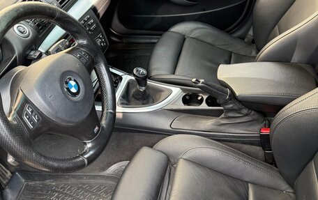 BMW 1 серия, 2006 год, 1 300 000 рублей, 6 фотография