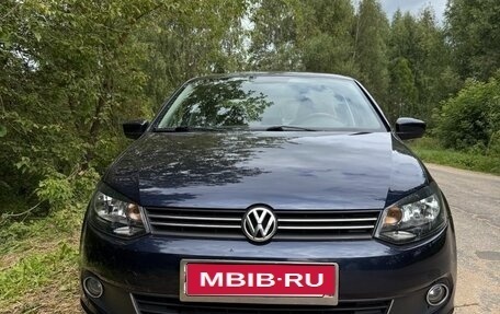 Volkswagen Polo VI (EU Market), 2011 год, 865 000 рублей, 1 фотография