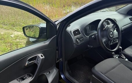 Volkswagen Polo VI (EU Market), 2011 год, 865 000 рублей, 37 фотография