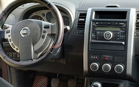 Nissan X-Trail, 2010 год, 1 100 000 рублей, 11 фотография