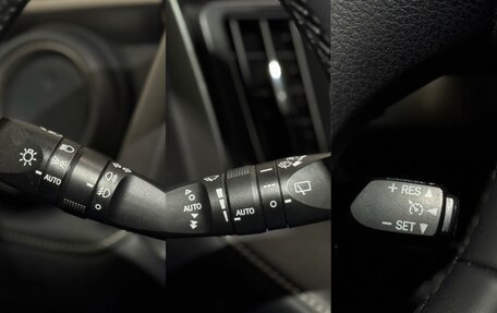 Toyota RAV4, 2017 год, 2 299 000 рублей, 13 фотография