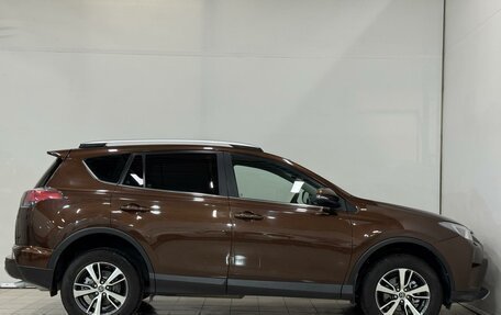 Toyota RAV4, 2017 год, 2 299 000 рублей, 8 фотография