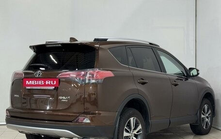 Toyota RAV4, 2017 год, 2 299 000 рублей, 7 фотография