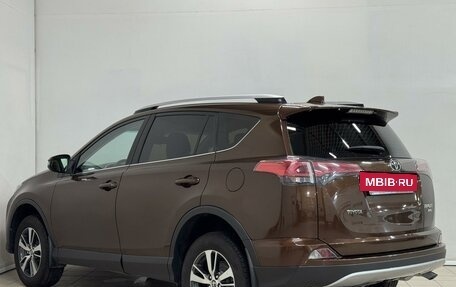Toyota RAV4, 2017 год, 2 299 000 рублей, 4 фотография
