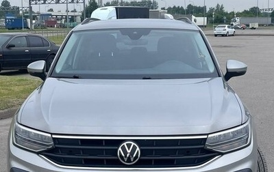 Volkswagen Tiguan II, 2021 год, 2 450 000 рублей, 1 фотография