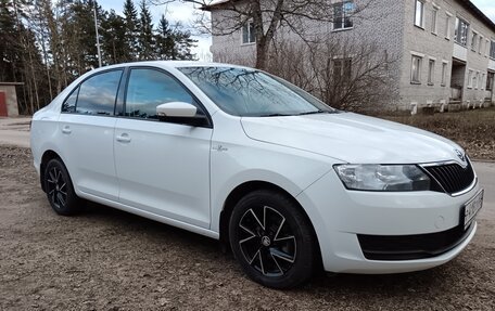 Skoda Rapid I, 2018 год, 1 345 000 рублей, 4 фотография