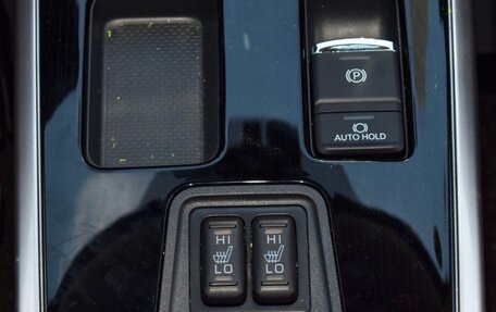 Mitsubishi Outlander III рестайлинг 3, 2022 год, 2 250 000 рублей, 13 фотография