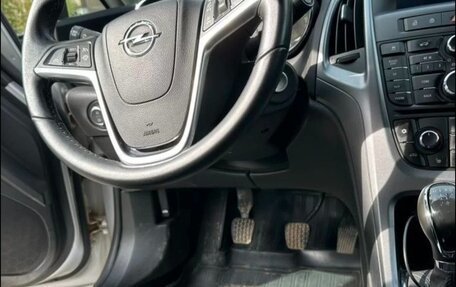 Opel Astra J, 2014 год, 835 000 рублей, 6 фотография