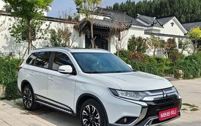 Mitsubishi Outlander III рестайлинг 3, 2021 год, 1 720 000 рублей, 1 фотография