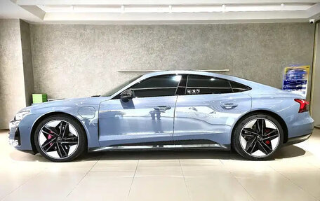 Audi e-tron GT, 2023 год, 9 160 099 рублей, 3 фотография