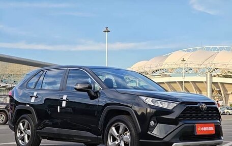 Toyota RAV4, 2021 год, 2 280 277 рублей, 3 фотография