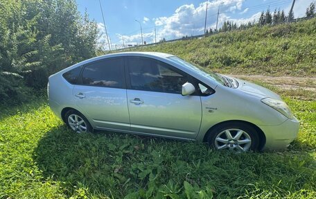 Toyota Prius, 2008 год, 750 000 рублей, 4 фотография