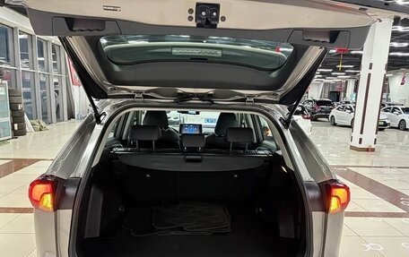 Toyota RAV4, 2021 год, 2 180 277 рублей, 14 фотография
