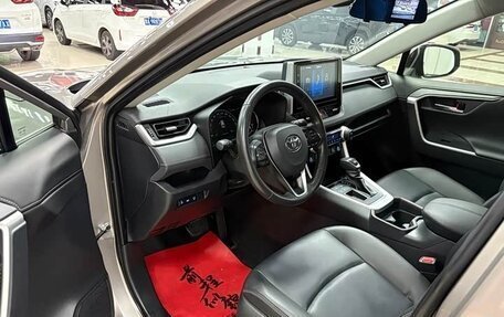 Toyota RAV4, 2021 год, 2 180 277 рублей, 9 фотография