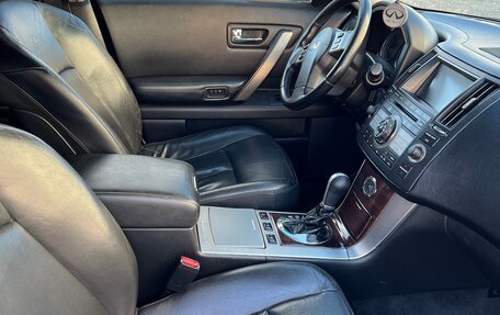 Infiniti FX I, 2007 год, 850 000 рублей, 6 фотография
